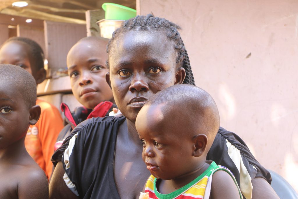 Mother of six, Ama Atta Aidoo, who lives in Ablekuma in the Greater Accra Region of Ghana, has told crimecheckghana that she has to beg on the streets before she can feed her children and her bedridden husband.